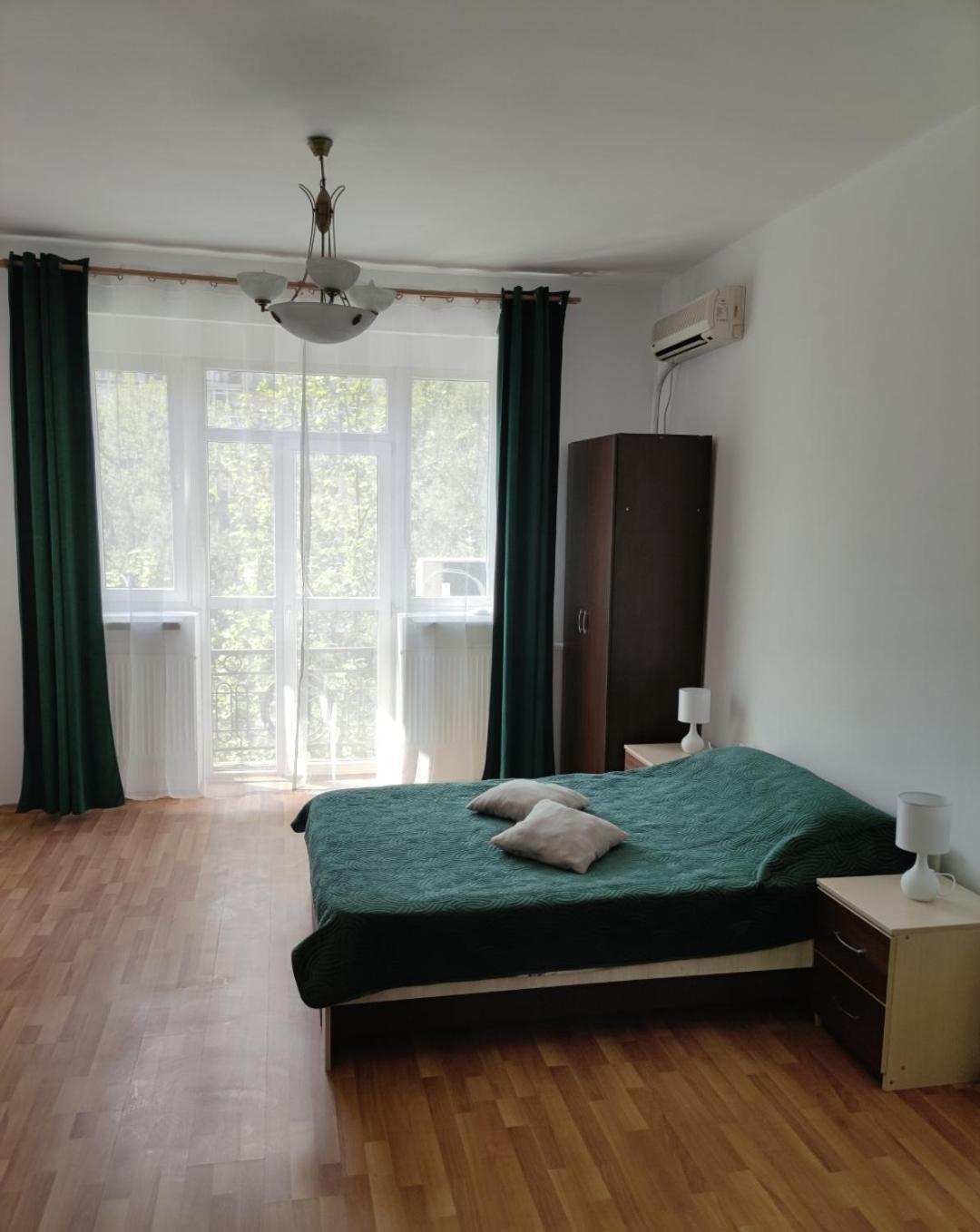 Christie'S 3 Central Apartment To Bucarest Buitenkant foto
