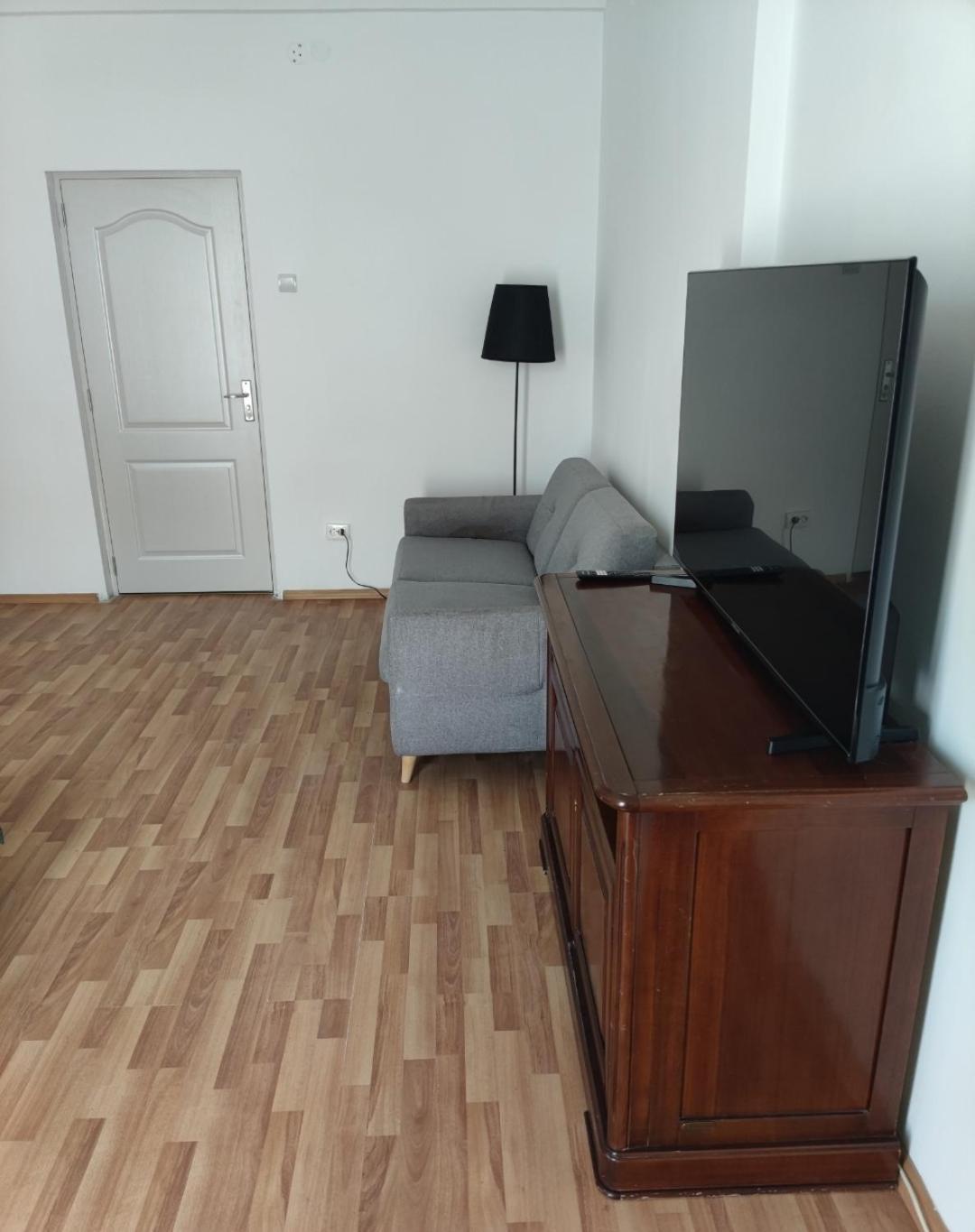 Christie'S 3 Central Apartment To Bucarest Buitenkant foto
